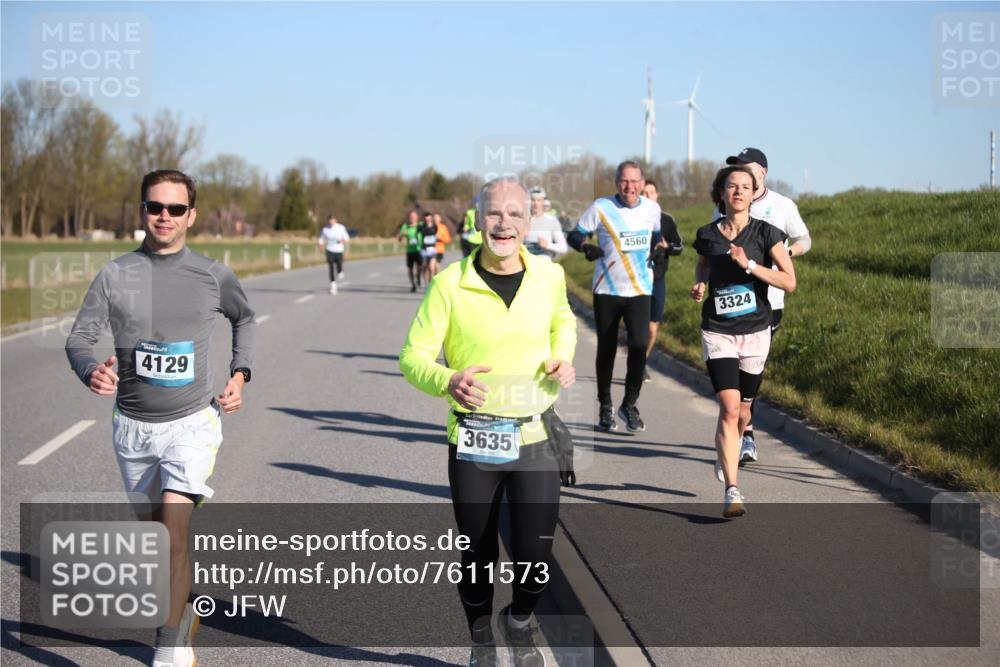 06.04.2025 - 44. Internationalen Wilhelmsburger Insellauf Jannik Wohlers http://msf.ph/oto/7611573 06.04.2025 09:27:27 Laufen 4129, 3635, 4560, 3324 meine-sportfotos.de