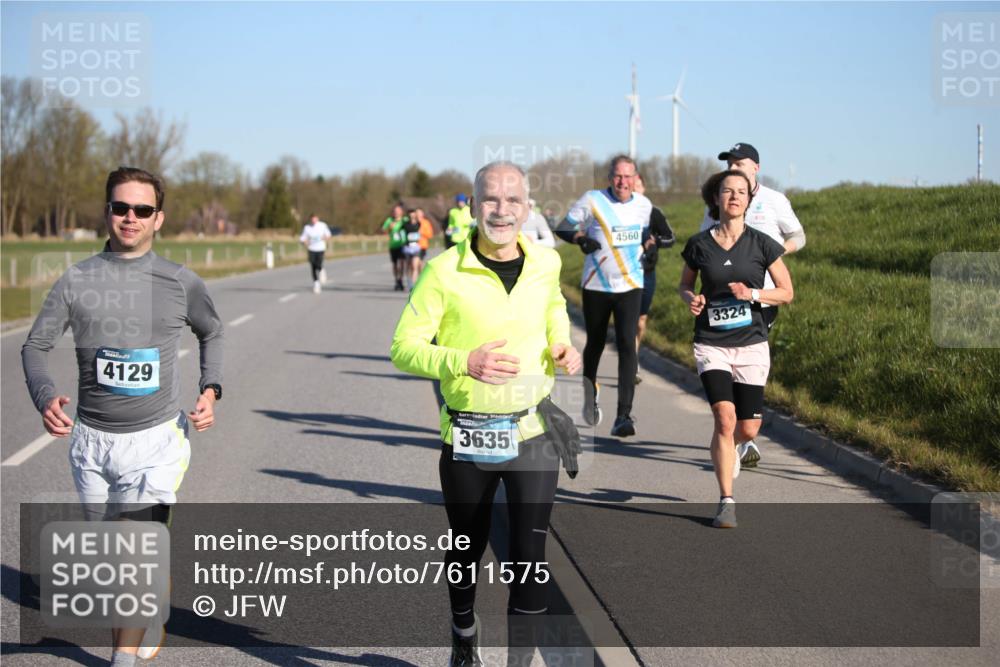 06.04.2025 - 44. Internationalen Wilhelmsburger Insellauf Jannik Wohlers http://msf.ph/oto/7611575 06.04.2025 09:27:28 Laufen 4129, 3635, 4560, 3324 meine-sportfotos.de