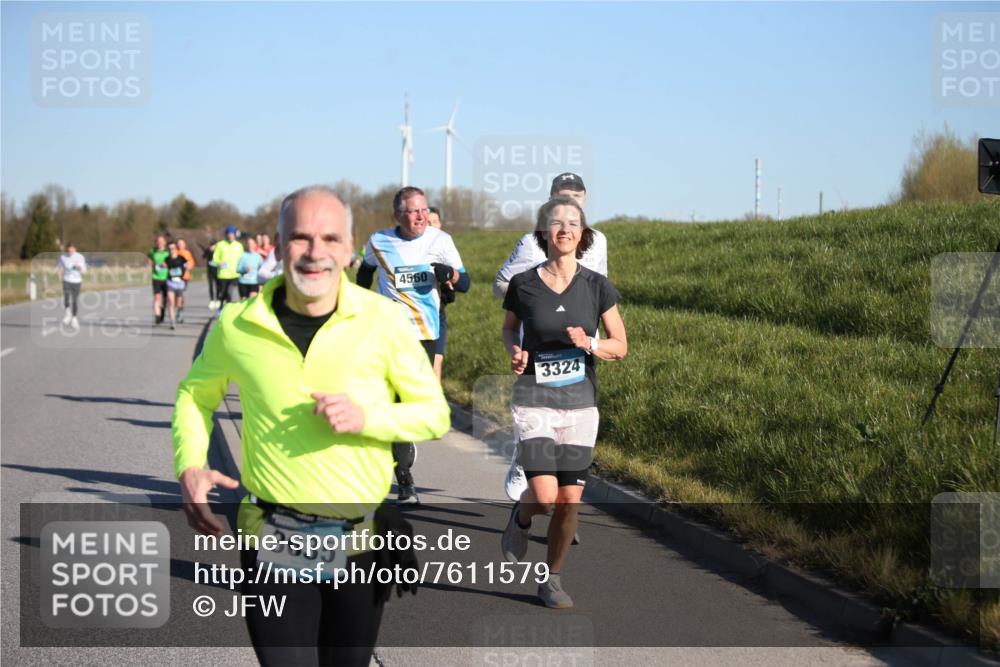 06.04.2025 - 44. Internationalen Wilhelmsburger Insellauf Jannik Wohlers http://msf.ph/oto/7611579 06.04.2025 09:27:28 Laufen 3635, 4560, 3324 meine-sportfotos.de