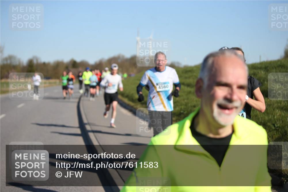 06.04.2025 - 44. Internationalen Wilhelmsburger Insellauf Jannik Wohlers http://msf.ph/oto/7611583 06.04.2025 09:27:29 Laufen 4560 meine-sportfotos.de
