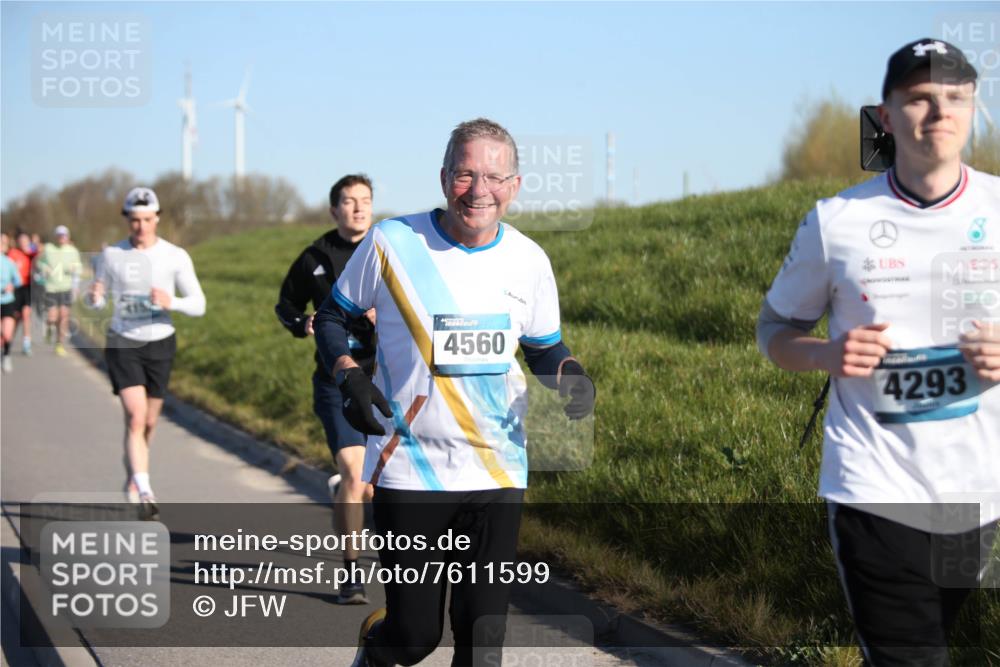 06.04.2025 - 44. Internationalen Wilhelmsburger Insellauf Jannik Wohlers http://msf.ph/oto/7611599 06.04.2025 09:27:30 Laufen 4560, 4293 meine-sportfotos.de
