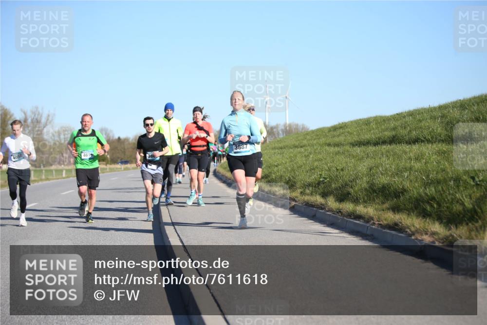 06.04.2025 - 44. Internationalen Wilhelmsburger Insellauf Jannik Wohlers http://msf.ph/oto/7611618 06.04.2025 09:27:35 Laufen 4058, 461, 386, 3887 meine-sportfotos.de
