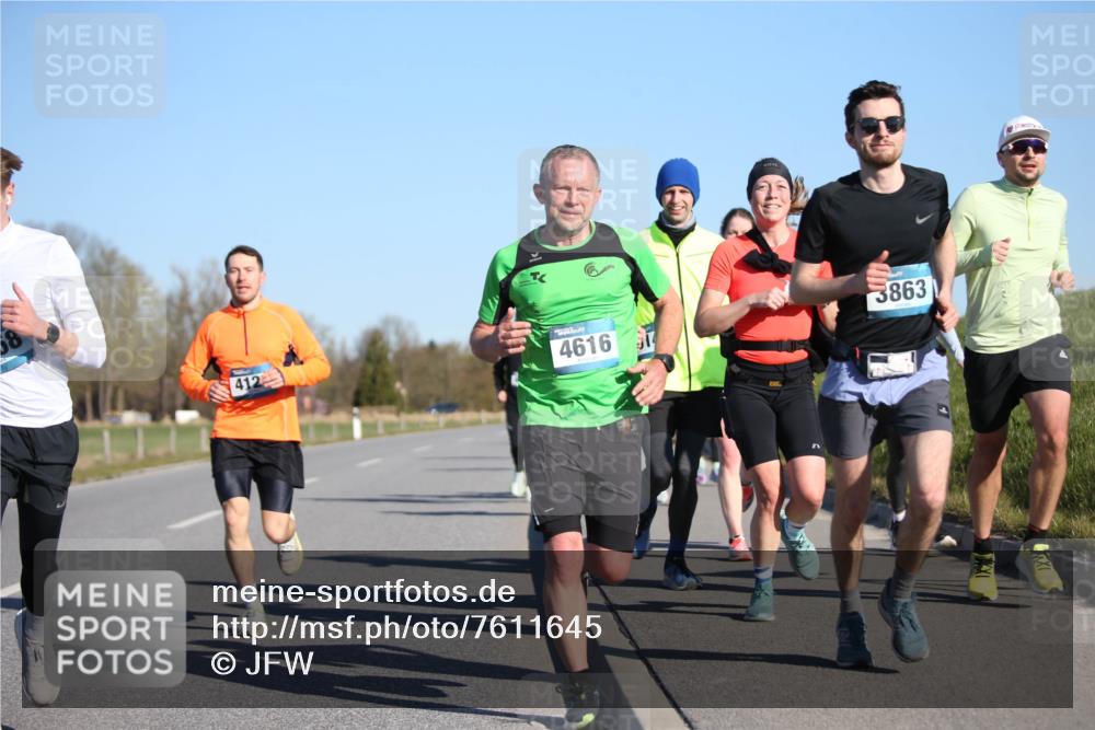 06.04.2025 - 44. Internationalen Wilhelmsburger Insellauf Jannik Wohlers http://msf.ph/oto/7611645 06.04.2025 09:27:37 Laufen 412, 4616, 51, 863 meine-sportfotos.de