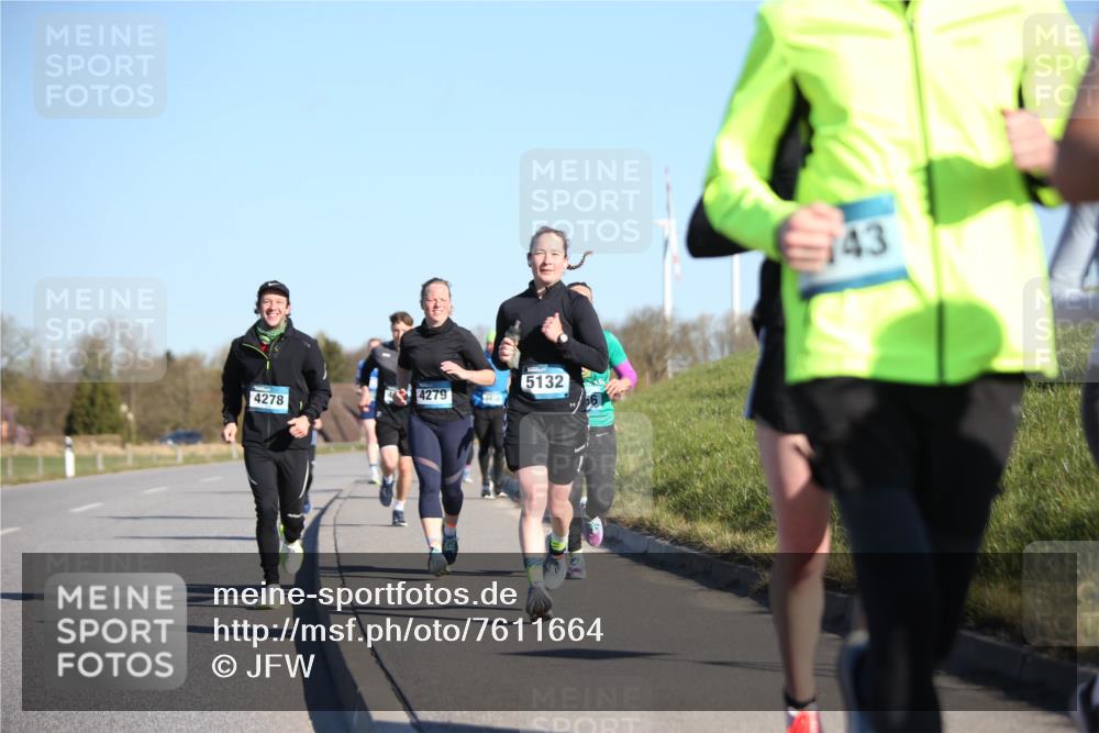 06.04.2025 - 44. Internationalen Wilhelmsburger Insellauf Jannik Wohlers http://msf.ph/oto/7611664 06.04.2025 09:27:39 Laufen 4279, 4278, 5132, 143 meine-sportfotos.de