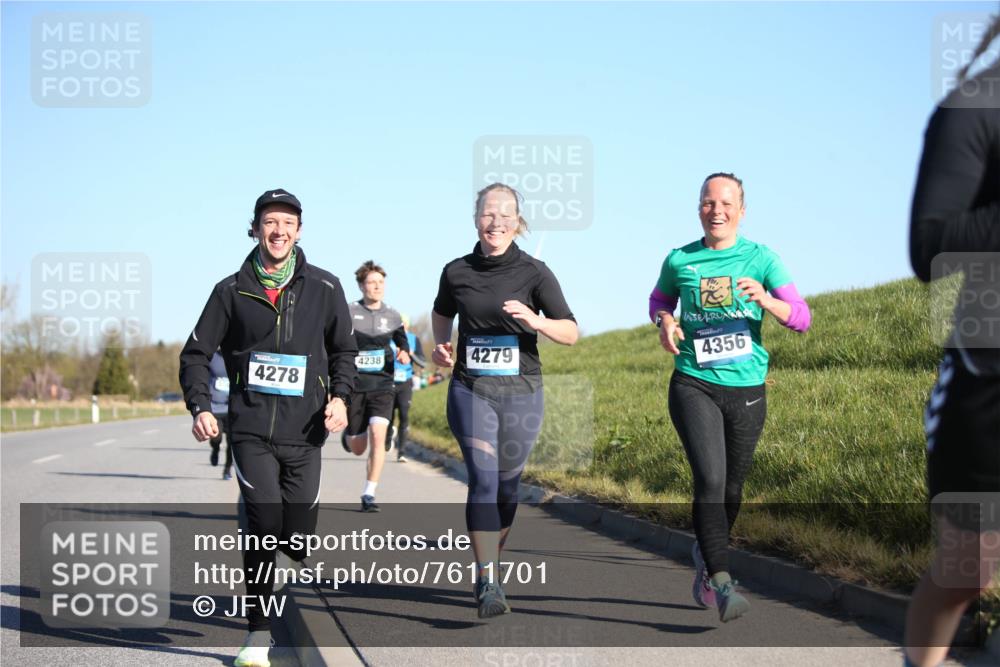 06.04.2025 - 44. Internationalen Wilhelmsburger Insellauf Jannik Wohlers http://msf.ph/oto/7611701 06.04.2025 09:27:42 Laufen 4278, 4238, 4279, 4356 meine-sportfotos.de
