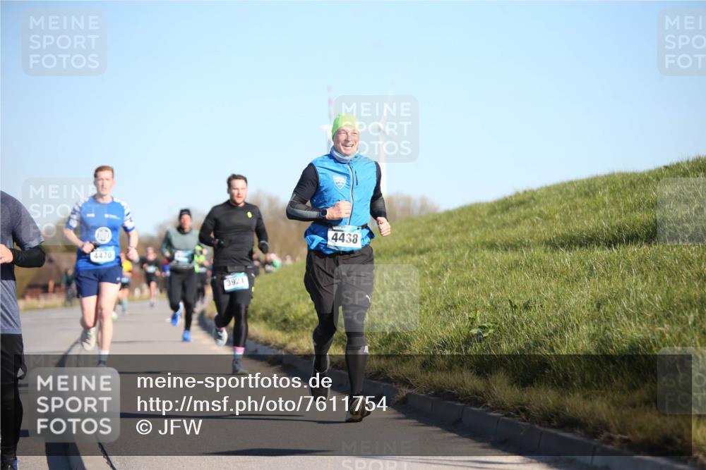 06.04.2025 - 44. Internationalen Wilhelmsburger Insellauf Jannik Wohlers http://msf.ph/oto/7611754 06.04.2025 09:27:46 Laufen 4470, 3921, 4438 meine-sportfotos.de
