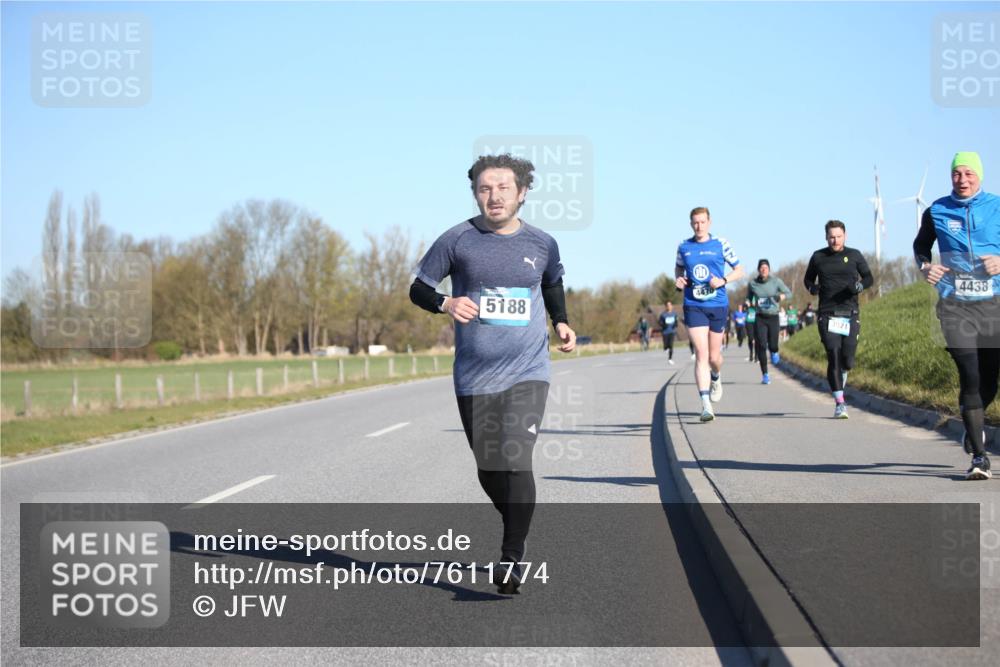 06.04.2025 - 44. Internationalen Wilhelmsburger Insellauf Jannik Wohlers http://msf.ph/oto/7611774 06.04.2025 09:27:47 Laufen 5188, 4438 meine-sportfotos.de