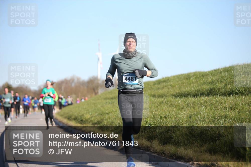 06.04.2025 - 44. Internationalen Wilhelmsburger Insellauf Jannik Wohlers http://msf.ph/oto/7611843 06.04.2025 09:27:52 Laufen 4481 meine-sportfotos.de