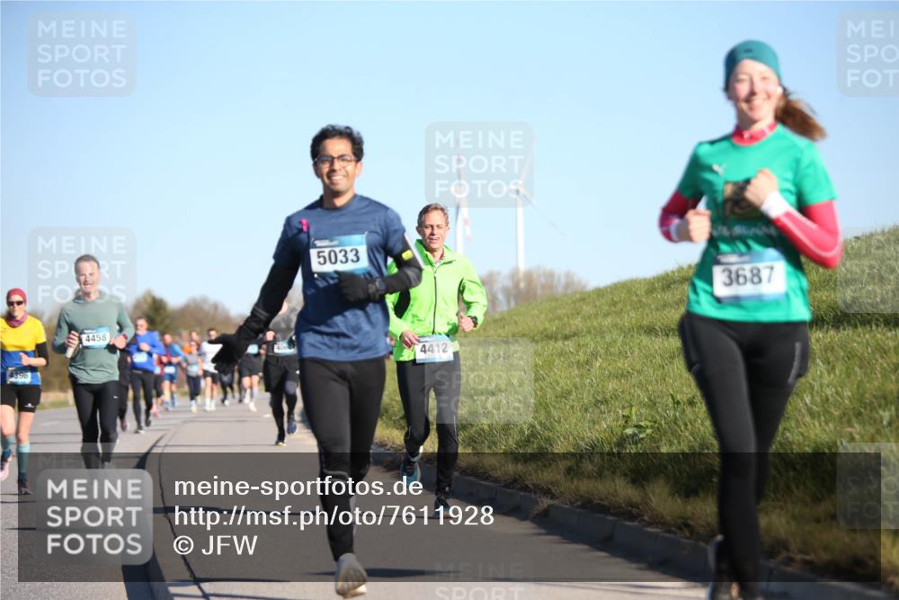 06.04.2025 - 44. Internationalen Wilhelmsburger Insellauf Jannik Wohlers http://msf.ph/oto/7611928 06.04.2025 09:27:59 Laufen 4396, 5033, 4458, 400, 4412, 3687 meine-sportfotos.de