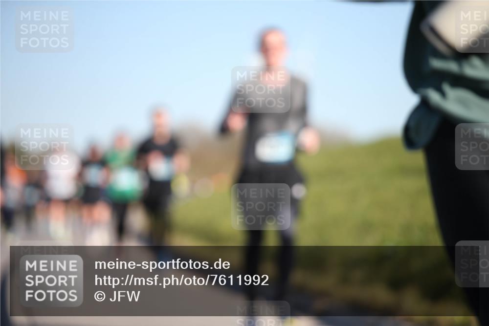 06.04.2025 - 44. Internationalen Wilhelmsburger Insellauf Jannik Wohlers http://msf.ph/oto/7611992 06.04.2025 09:28:04 Laufen  meine-sportfotos.de