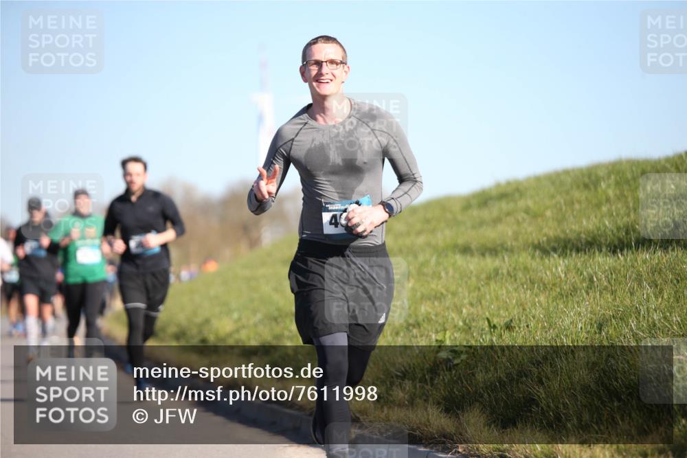 06.04.2025 - 44. Internationalen Wilhelmsburger Insellauf Jannik Wohlers http://msf.ph/oto/7611998 06.04.2025 09:28:05 Laufen 40 meine-sportfotos.de