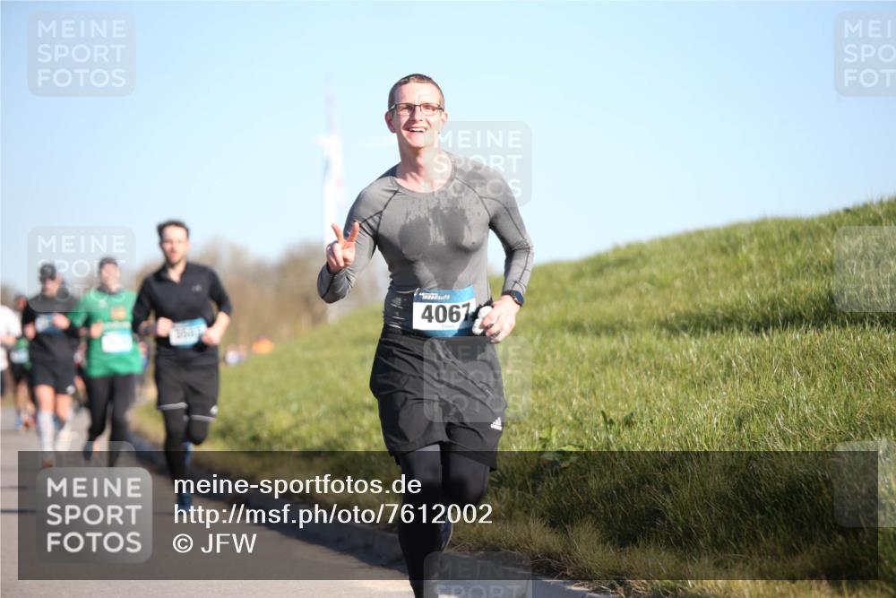 06.04.2025 - 44. Internationalen Wilhelmsburger Insellauf Jannik Wohlers http://msf.ph/oto/7612002 06.04.2025 09:28:05 Laufen 4067 meine-sportfotos.de