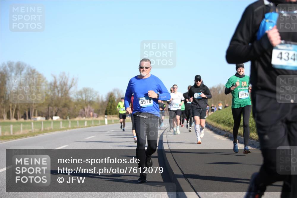 06.04.2025 - 44. Internationalen Wilhelmsburger Insellauf Jannik Wohlers http://msf.ph/oto/7612079 06.04.2025 09:28:09 Laufen 4578, 438, 3574, 434 meine-sportfotos.de