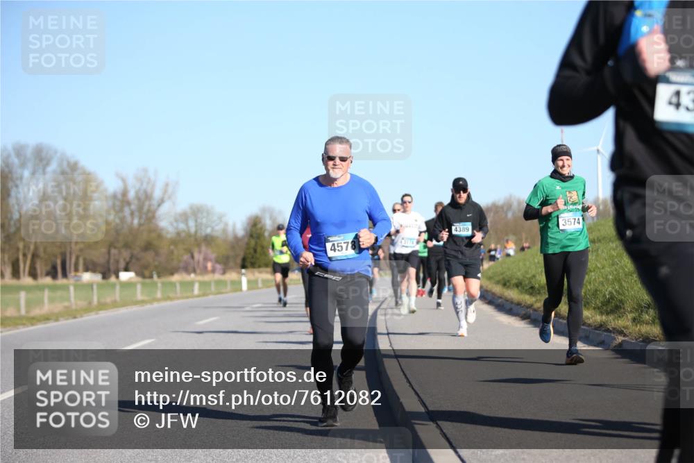 06.04.2025 - 44. Internationalen Wilhelmsburger Insellauf Jannik Wohlers http://msf.ph/oto/7612082 06.04.2025 09:28:09 Laufen 4578, 3178, 4389, 3574, 43 meine-sportfotos.de