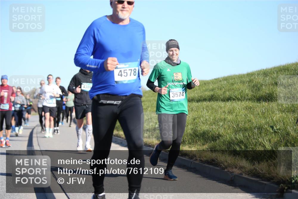 06.04.2025 - 44. Internationalen Wilhelmsburger Insellauf Jannik Wohlers http://msf.ph/oto/7612109 06.04.2025 09:28:11 Laufen 3602, 4389, 4578, 3574 meine-sportfotos.de