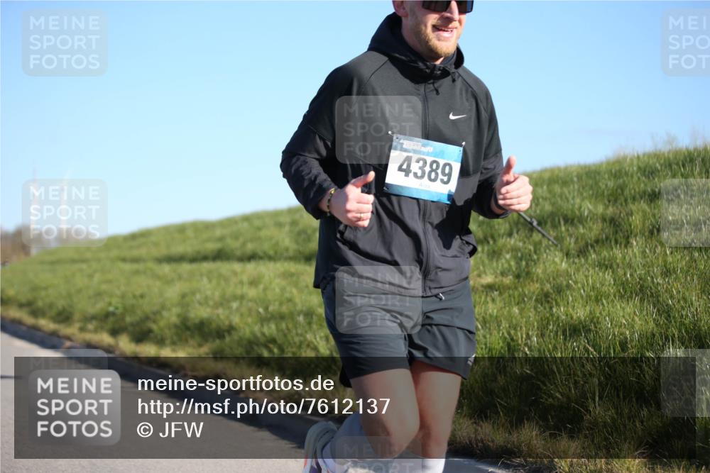 06.04.2025 - 44. Internationalen Wilhelmsburger Insellauf Jannik Wohlers http://msf.ph/oto/7612137 06.04.2025 09:28:14 Laufen 4389 meine-sportfotos.de