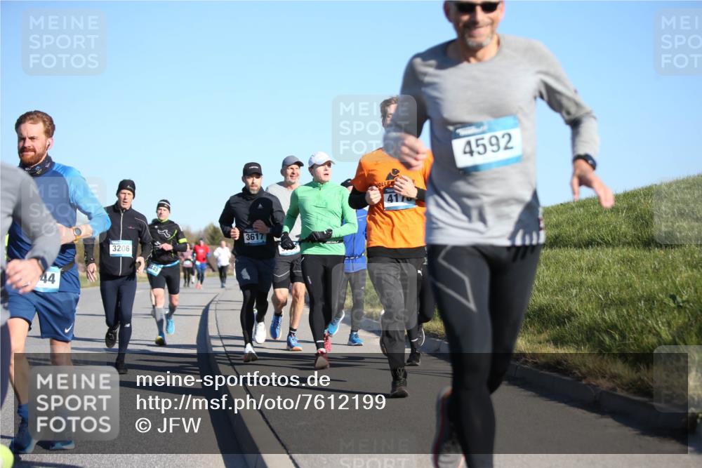06.04.2025 - 44. Internationalen Wilhelmsburger Insellauf Jannik Wohlers http://msf.ph/oto/7612199 06.04.2025 09:28:18 Laufen 44, 3206, 3617, 4592 meine-sportfotos.de