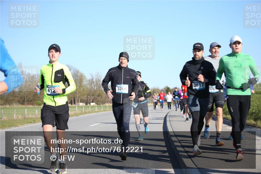 06.04.2025 - 44. Internationalen Wilhelmsburger Insellauf Jannik Wohlers http://msf.ph/oto/7612221 06.04.2025 09:28:19 Laufen 412, 3206, 145, 3617, 370 meine-sportfotos.de