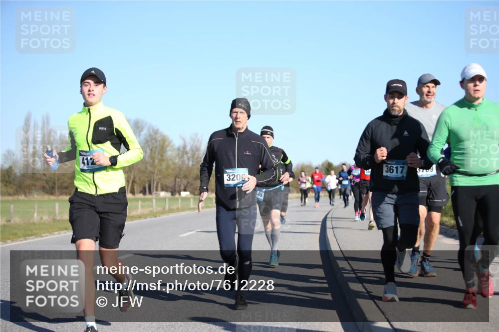 06.04.2025 - 44. Internationalen Wilhelmsburger Insellauf Jannik Wohlers http://msf.ph/oto/7612228 06.04.2025 09:28:19 Laufen 412, 320, 45, 3617 meine-sportfotos.de