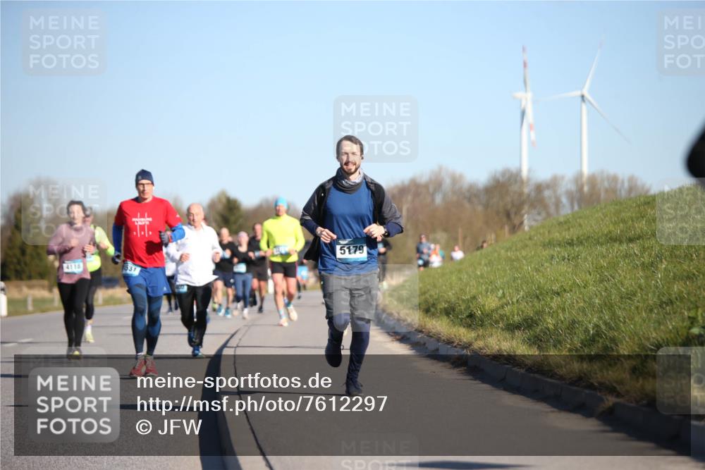 06.04.2025 - 44. Internationalen Wilhelmsburger Insellauf Jannik Wohlers http://msf.ph/oto/7612297 06.04.2025 09:28:25 Laufen 4118, 531, 5179 meine-sportfotos.de