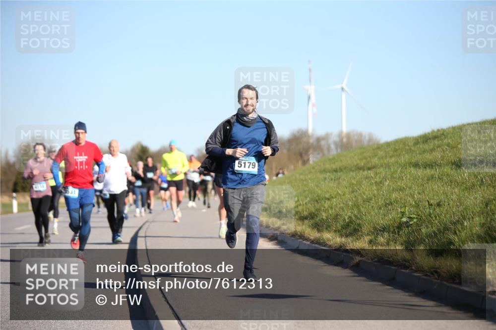 06.04.2025 - 44. Internationalen Wilhelmsburger Insellauf Jannik Wohlers http://msf.ph/oto/7612313 06.04.2025 09:28:26 Laufen 1531, 5179 meine-sportfotos.de