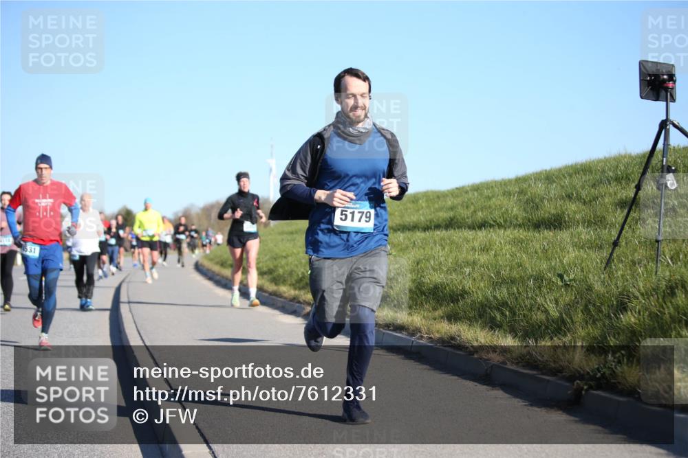 06.04.2025 - 44. Internationalen Wilhelmsburger Insellauf Jannik Wohlers http://msf.ph/oto/7612331 06.04.2025 09:28:28 Laufen 1531, 5179 meine-sportfotos.de