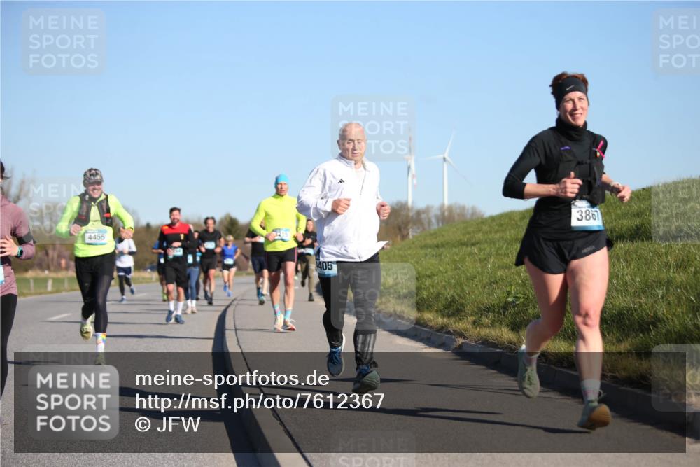 06.04.2025 - 44. Internationalen Wilhelmsburger Insellauf Jannik Wohlers http://msf.ph/oto/7612367 06.04.2025 09:28:31 Laufen 4455, 3215, 405, 3867 meine-sportfotos.de