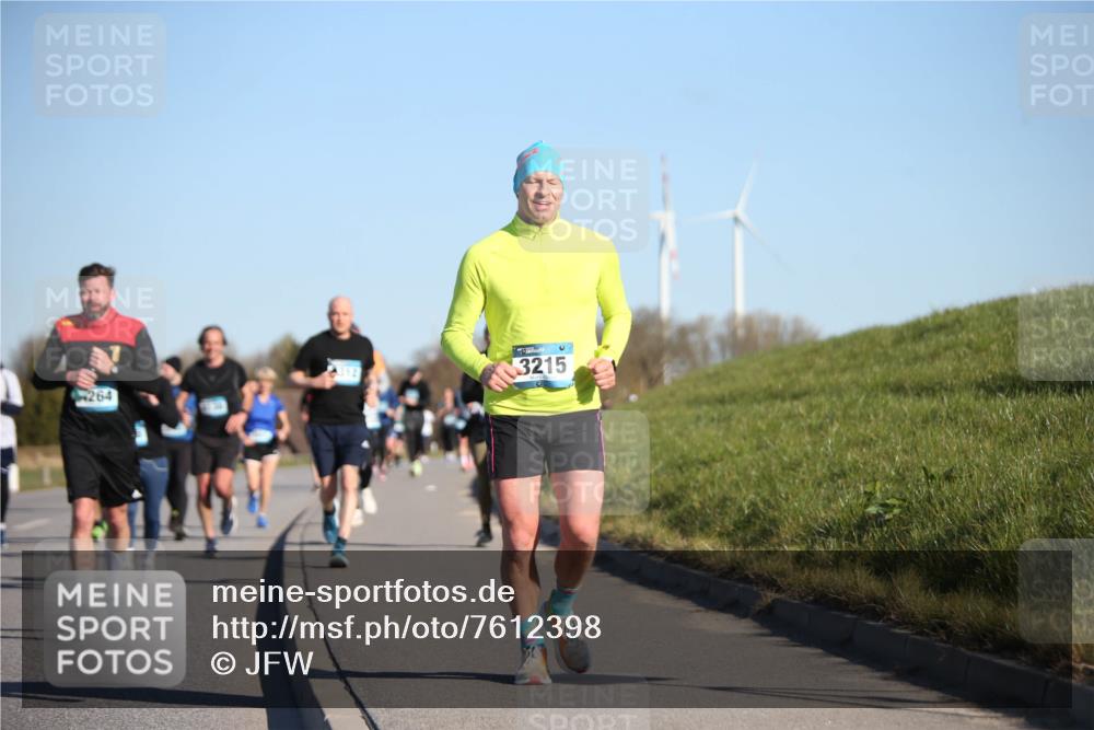 06.04.2025 - 44. Internationalen Wilhelmsburger Insellauf Jannik Wohlers http://msf.ph/oto/7612398 06.04.2025 09:28:34 Laufen 264, 3215 meine-sportfotos.de