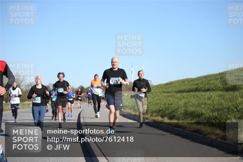 06.04.2025 - 44. Internationalen Wilhelmsburger Insellauf Jannik Wohlers http://msf.ph/oto/7612418 06.04.2025 09:28:38 Laufen 4536, 414, 4130, 4312, 3563 meine-sportfotos.de