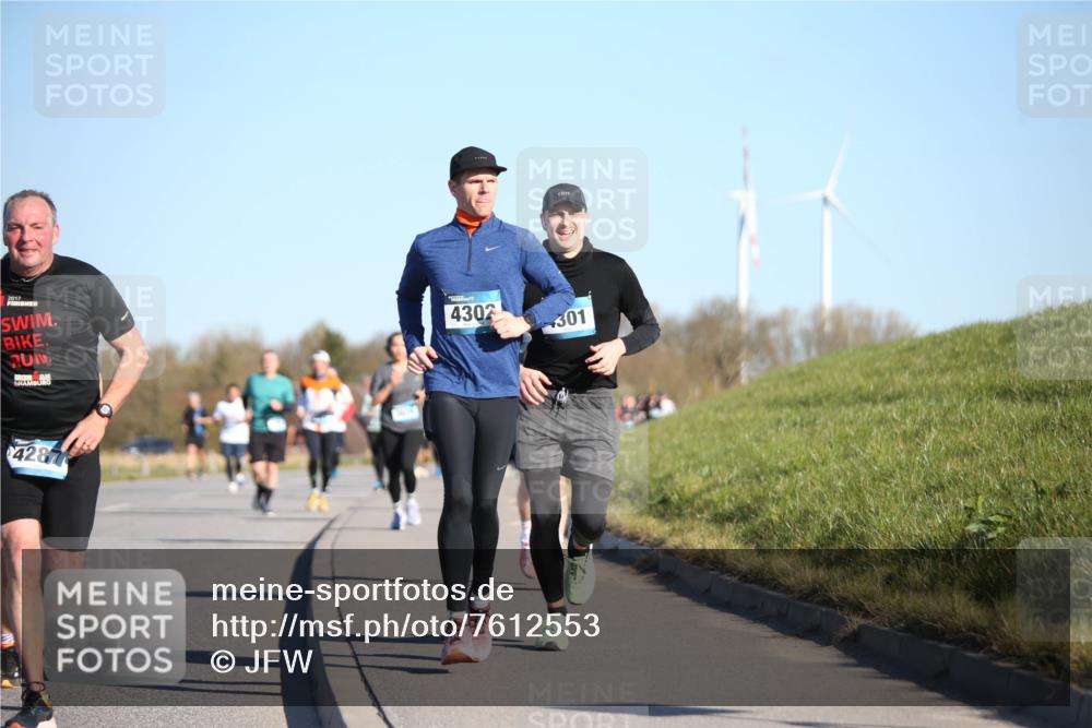 06.04.2025 - 44. Internationalen Wilhelmsburger Insellauf Jannik Wohlers http://msf.ph/oto/7612553 06.04.2025 09:28:48 Laufen 2017, 4302, 301, 4287 meine-sportfotos.de