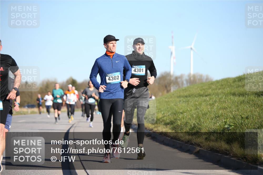 06.04.2025 - 44. Internationalen Wilhelmsburger Insellauf Jannik Wohlers http://msf.ph/oto/7612561 06.04.2025 09:28:48 Laufen 4302, 4301 meine-sportfotos.de