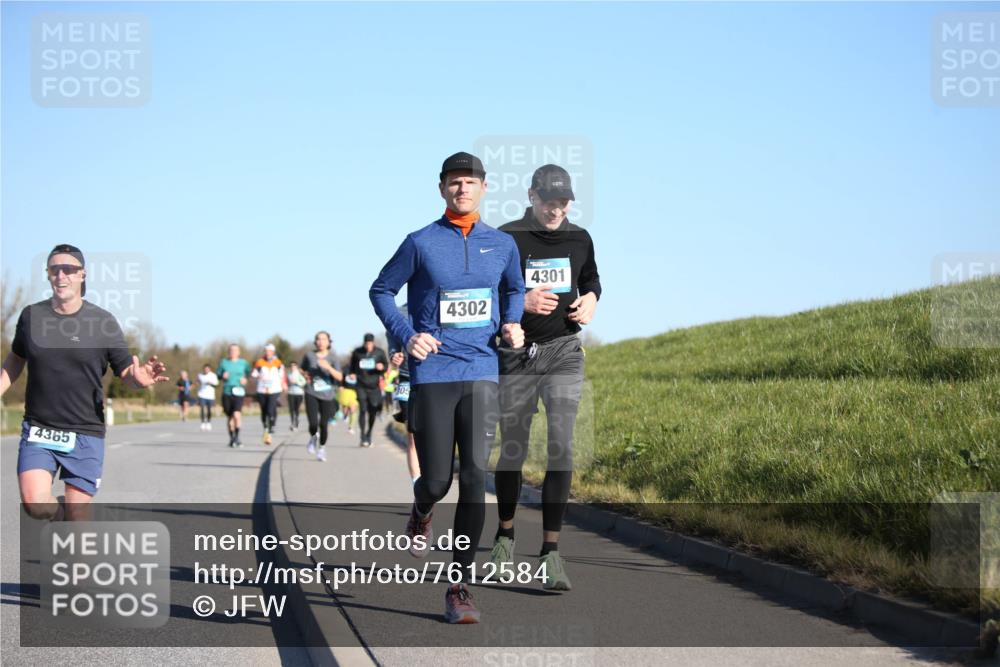 06.04.2025 - 44. Internationalen Wilhelmsburger Insellauf Jannik Wohlers http://msf.ph/oto/7612584 06.04.2025 09:28:50 Laufen 4365, 305, 4302, 4301 meine-sportfotos.de