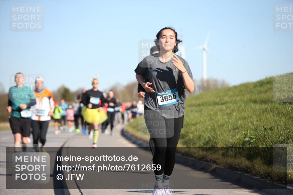06.04.2025 - 44. Internationalen Wilhelmsburger Insellauf Jannik Wohlers http://msf.ph/oto/7612659 06.04.2025 09:28:55 Laufen 3656 meine-sportfotos.de