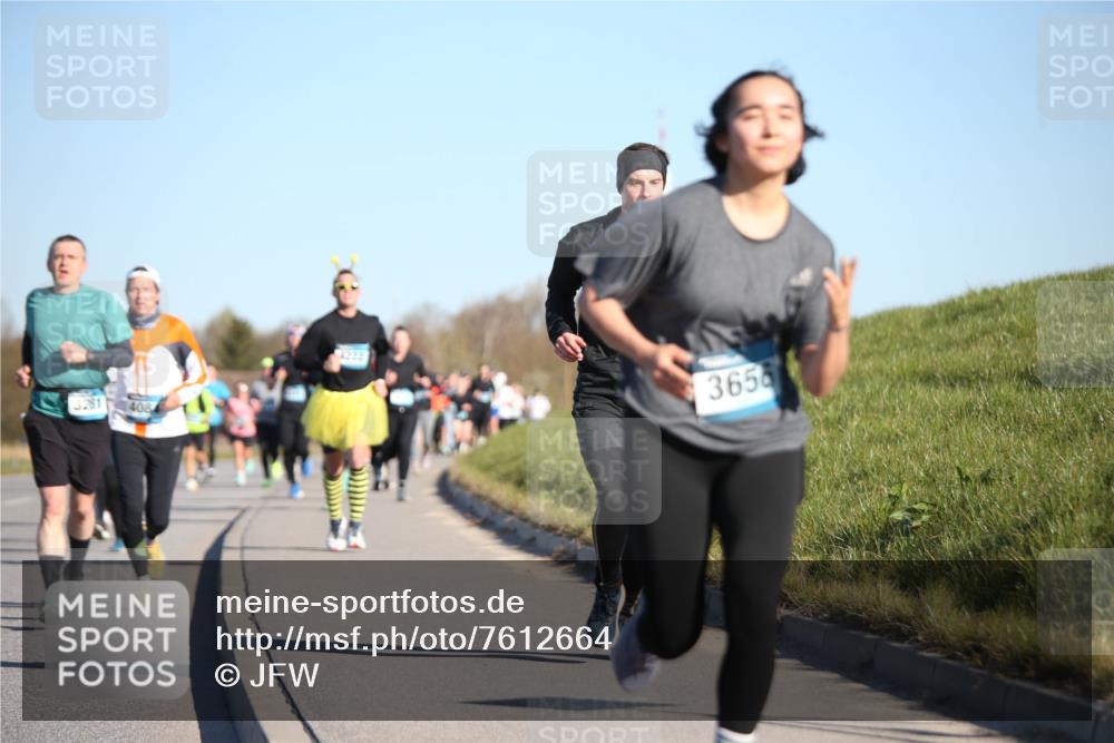 06.04.2025 - 44. Internationalen Wilhelmsburger Insellauf Jannik Wohlers http://msf.ph/oto/7612664 06.04.2025 09:28:56 Laufen 3281, 408, 1222, 3656 meine-sportfotos.de
