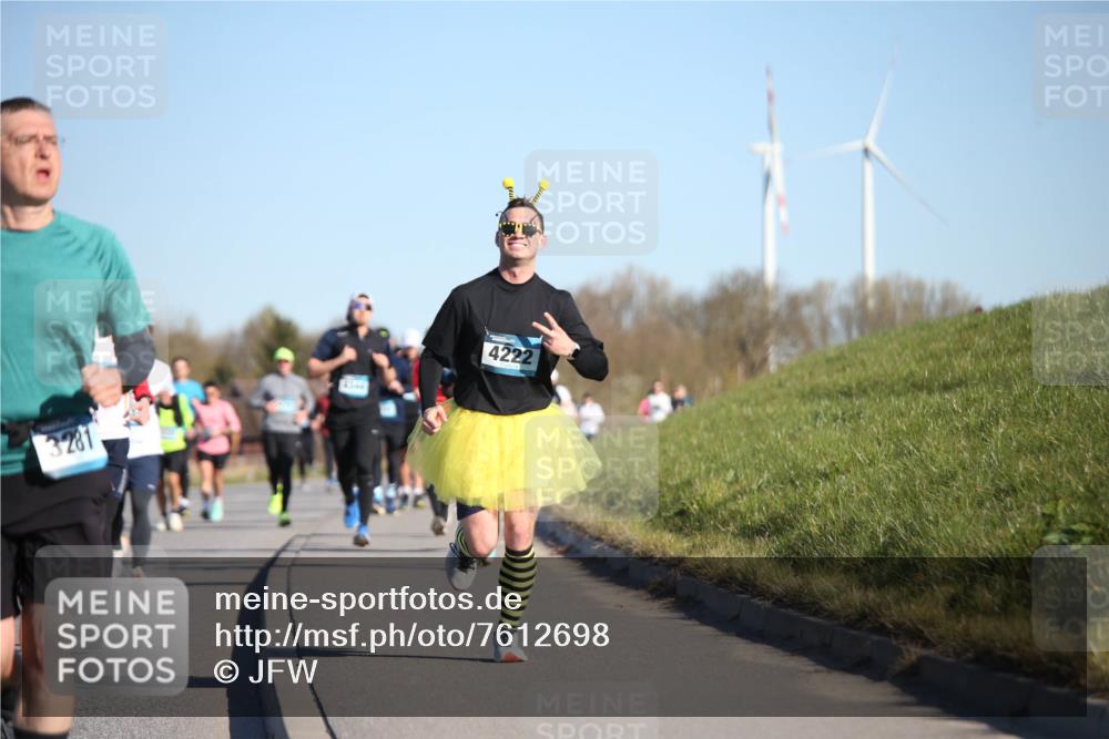 06.04.2025 - 44. Internationalen Wilhelmsburger Insellauf Jannik Wohlers http://msf.ph/oto/7612698 06.04.2025 09:28:58 Laufen 3281, 4222 meine-sportfotos.de