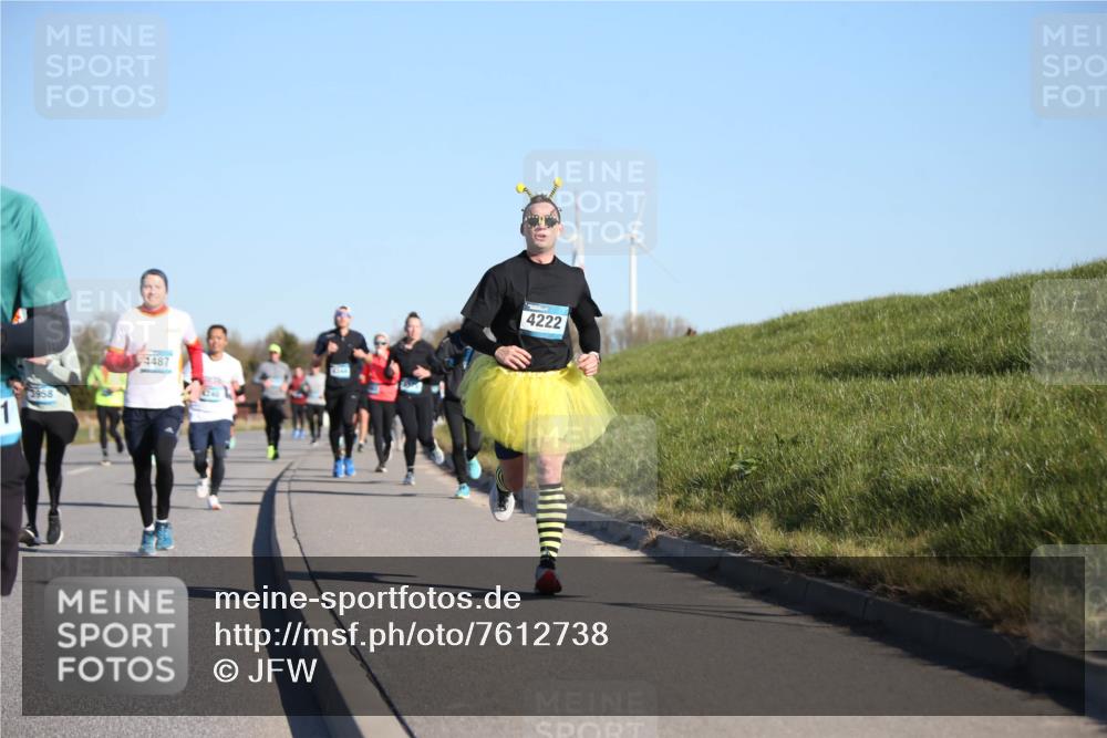 06.04.2025 - 44. Internationalen Wilhelmsburger Insellauf Jannik Wohlers http://msf.ph/oto/7612738 06.04.2025 09:29:00 Laufen 1, 3958, 4487, 4222 meine-sportfotos.de