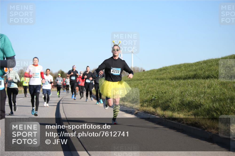 06.04.2025 - 44. Internationalen Wilhelmsburger Insellauf Jannik Wohlers http://msf.ph/oto/7612741 06.04.2025 09:29:00 Laufen 1, 5487, 4222 meine-sportfotos.de