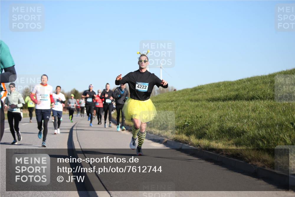 06.04.2025 - 44. Internationalen Wilhelmsburger Insellauf Jannik Wohlers http://msf.ph/oto/7612744 06.04.2025 09:29:00 Laufen 4487, 4222 meine-sportfotos.de