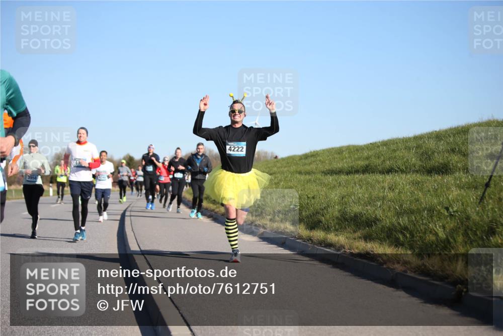 06.04.2025 - 44. Internationalen Wilhelmsburger Insellauf Jannik Wohlers http://msf.ph/oto/7612751 06.04.2025 09:29:00 Laufen 3958, 4240, 4222 meine-sportfotos.de