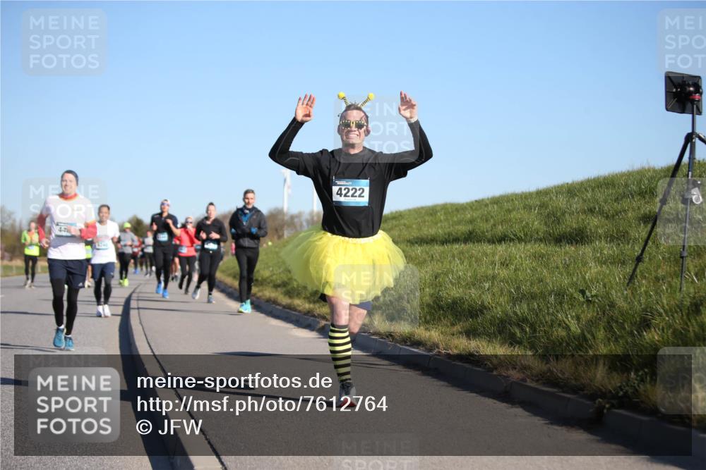 06.04.2025 - 44. Internationalen Wilhelmsburger Insellauf Jannik Wohlers http://msf.ph/oto/7612764 06.04.2025 09:29:01 Laufen 44, 4240, 4222 meine-sportfotos.de