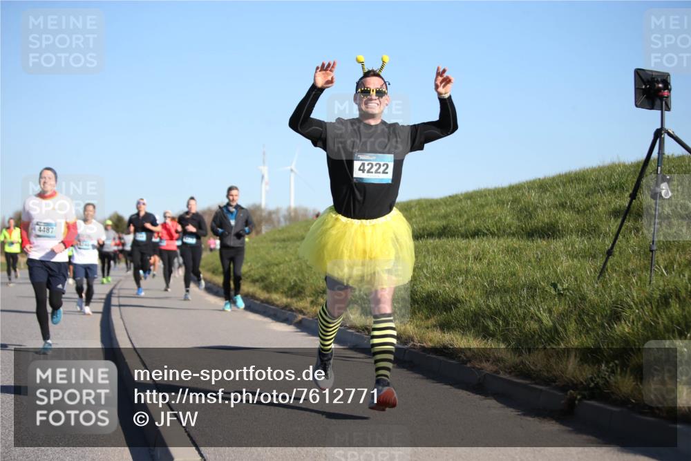 06.04.2025 - 44. Internationalen Wilhelmsburger Insellauf Jannik Wohlers http://msf.ph/oto/7612771 06.04.2025 09:29:01 Laufen 4487, 4222 meine-sportfotos.de