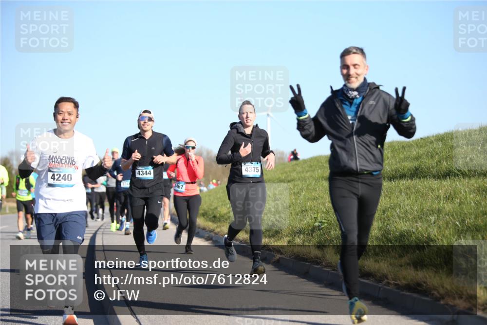 06.04.2025 - 44. Internationalen Wilhelmsburger Insellauf Jannik Wohlers http://msf.ph/oto/7612824 06.04.2025 09:29:04 Laufen 4240, 4344, 3467, 4375 meine-sportfotos.de