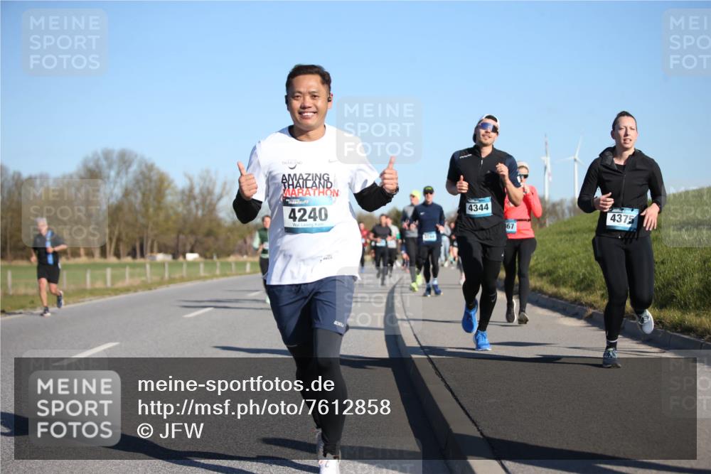 06.04.2025 - 44. Internationalen Wilhelmsburger Insellauf Jannik Wohlers http://msf.ph/oto/7612858 06.04.2025 09:29:06 Laufen 4240, 1744, 2, 4344, 67, 4375 meine-sportfotos.de