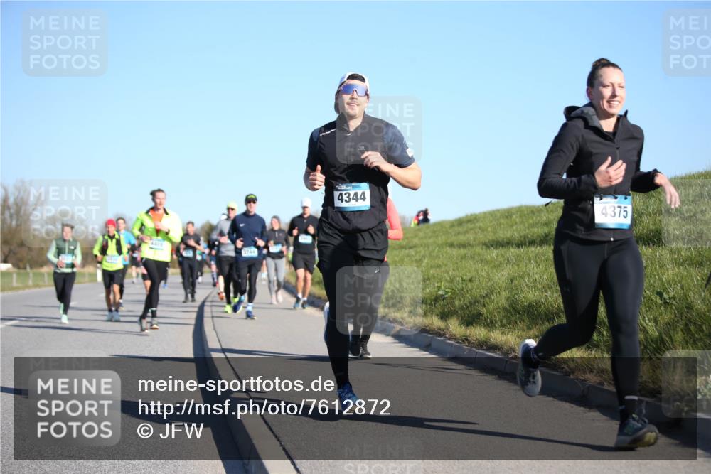 06.04.2025 - 44. Internationalen Wilhelmsburger Insellauf Jannik Wohlers http://msf.ph/oto/7612872 06.04.2025 09:29:07 Laufen 4469, 3744, 4344, 4375 meine-sportfotos.de