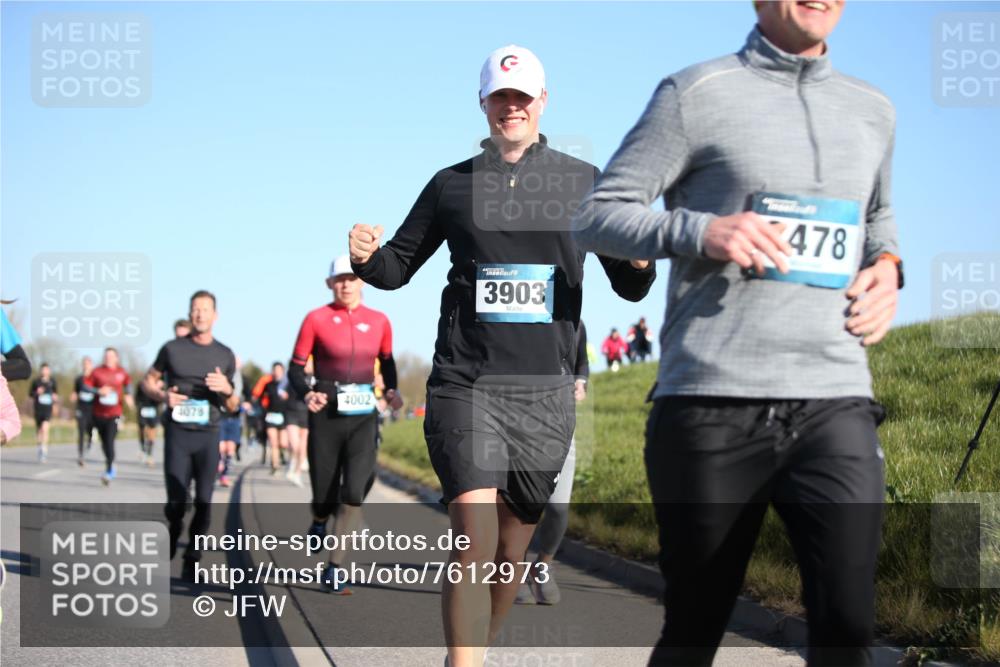 06.04.2025 - 44. Internationalen Wilhelmsburger Insellauf Jannik Wohlers http://msf.ph/oto/7612973 06.04.2025 09:29:13 Laufen 4078, 4002, 3903, 478 meine-sportfotos.de