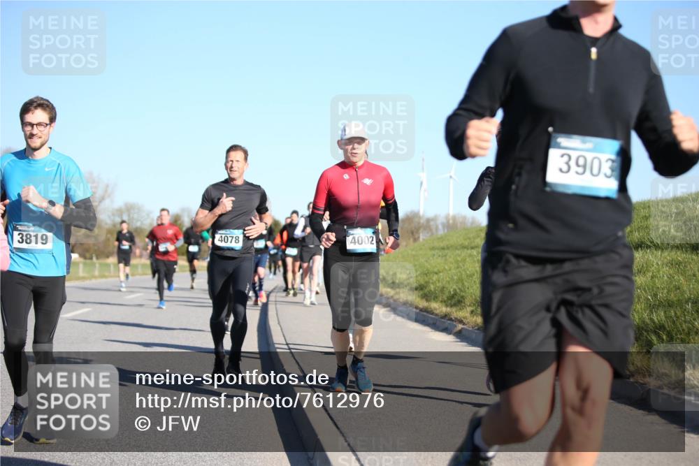 06.04.2025 - 44. Internationalen Wilhelmsburger Insellauf Jannik Wohlers http://msf.ph/oto/7612976 06.04.2025 09:29:13 Laufen 4078, 3819, 4002, 3903 meine-sportfotos.de