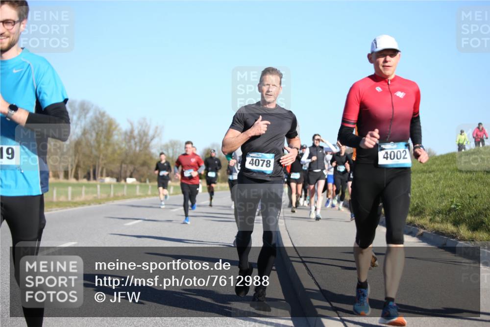 06.04.2025 - 44. Internationalen Wilhelmsburger Insellauf Jannik Wohlers http://msf.ph/oto/7612988 06.04.2025 09:29:14 Laufen 4002, 19, 4078 meine-sportfotos.de