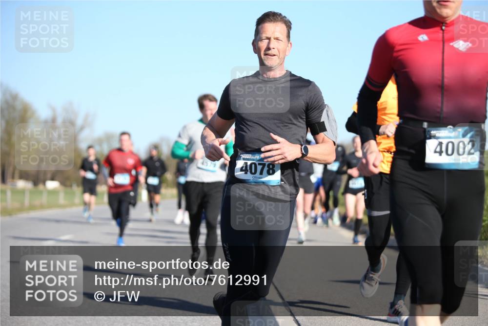 06.04.2025 - 44. Internationalen Wilhelmsburger Insellauf Jannik Wohlers http://msf.ph/oto/7612991 06.04.2025 09:29:14 Laufen 4579, 4078, 4002 meine-sportfotos.de
