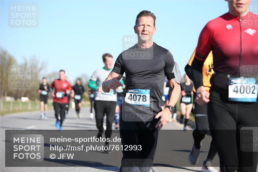 06.04.2025 - 44. Internationalen Wilhelmsburger Insellauf Jannik Wohlers http://msf.ph/oto/7612993 06.04.2025 09:29:14 Laufen 4078, 4002 meine-sportfotos.de
