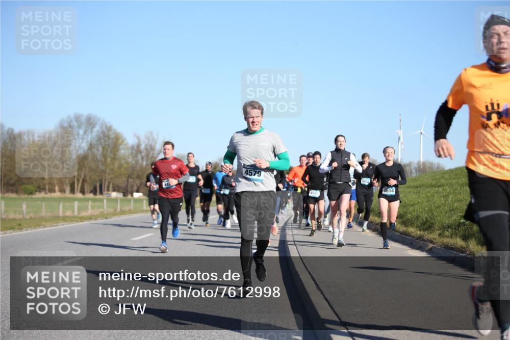06.04.2025 - 44. Internationalen Wilhelmsburger Insellauf Jannik Wohlers http://msf.ph/oto/7612998 06.04.2025 09:29:15 Laufen 4579, 4502, 4614 meine-sportfotos.de